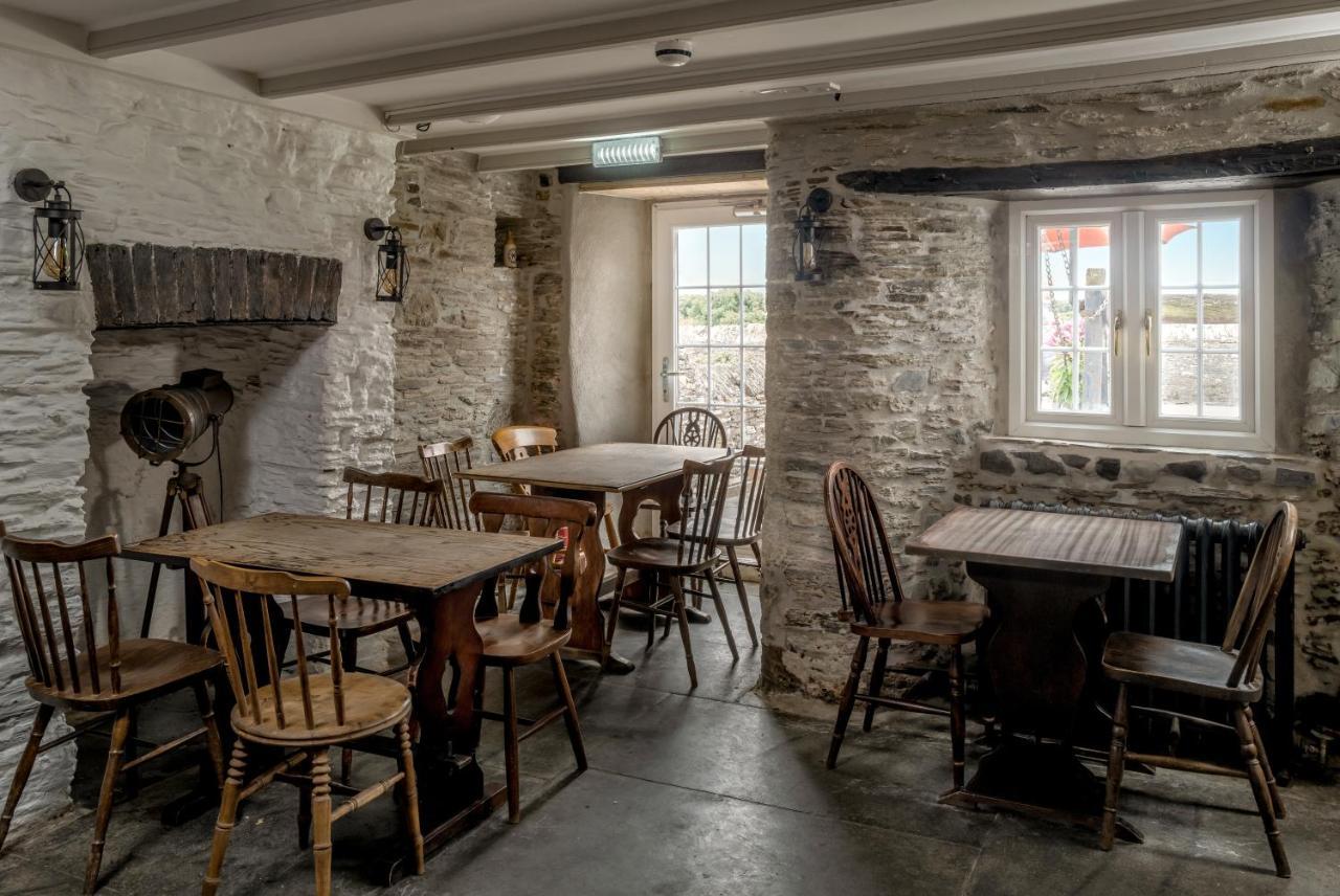 The Olde Malthouse Inn Tintagel Exterior photo