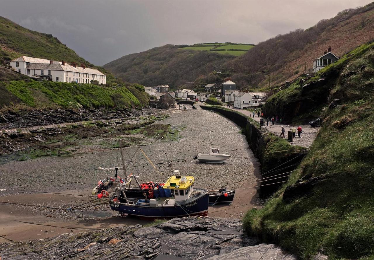 The Olde Malthouse Inn Tintagel Exterior photo